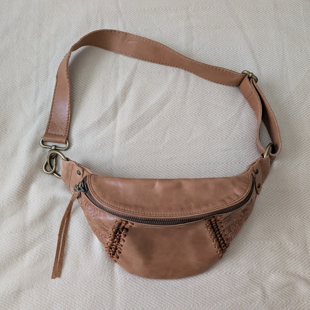 The Sak New Leather Women's Fanny Pack Bag Crossbody
